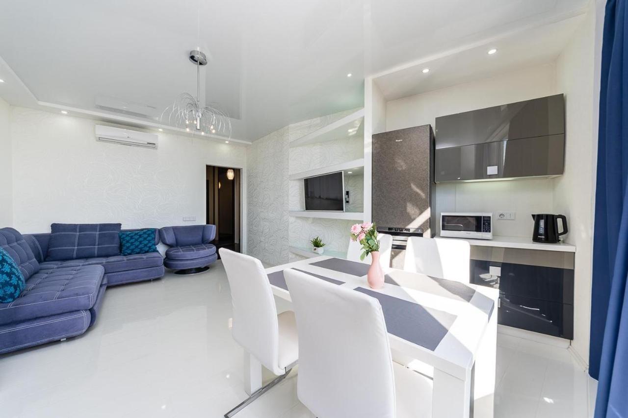 Fashionable Panoramic Apartments Dnieper. Obolon Kiew Exterior foto