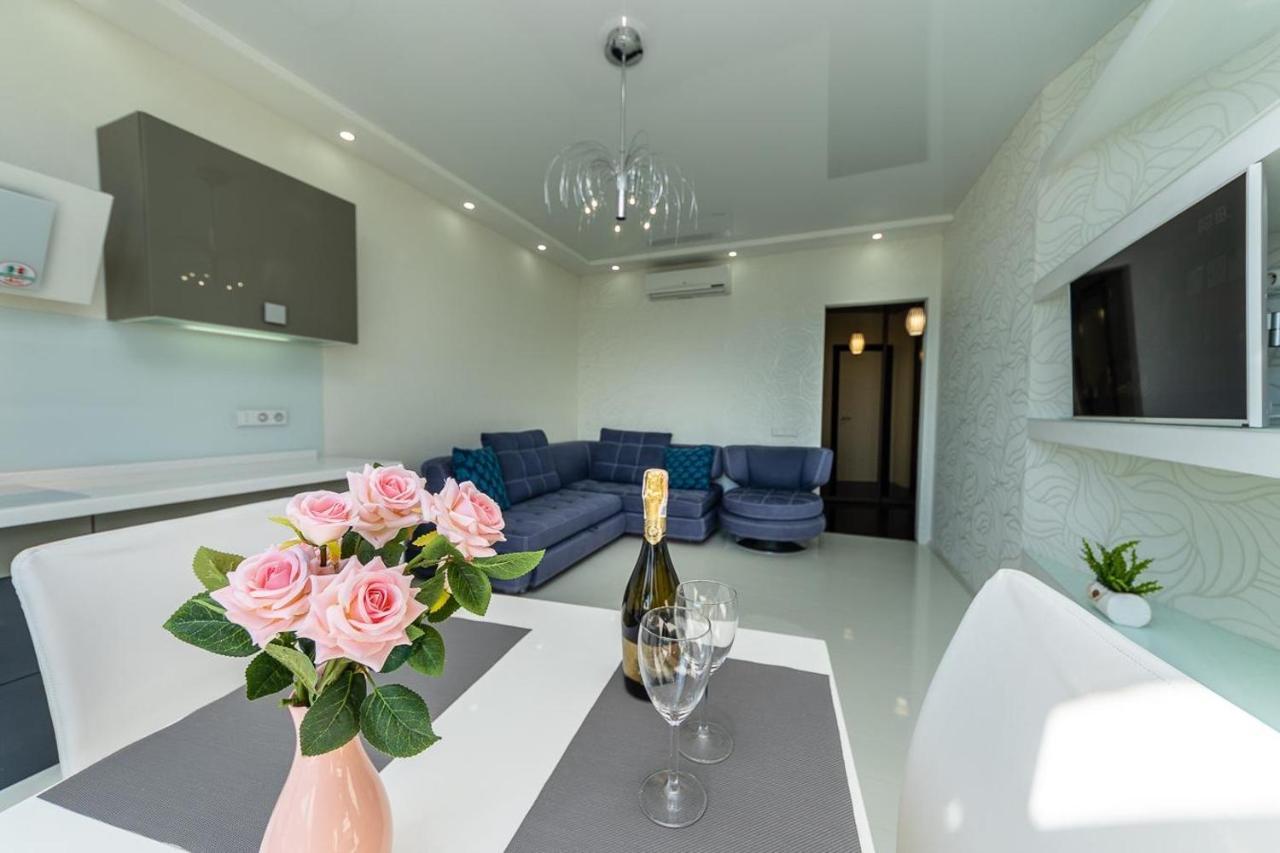 Fashionable Panoramic Apartments Dnieper. Obolon Kiew Exterior foto