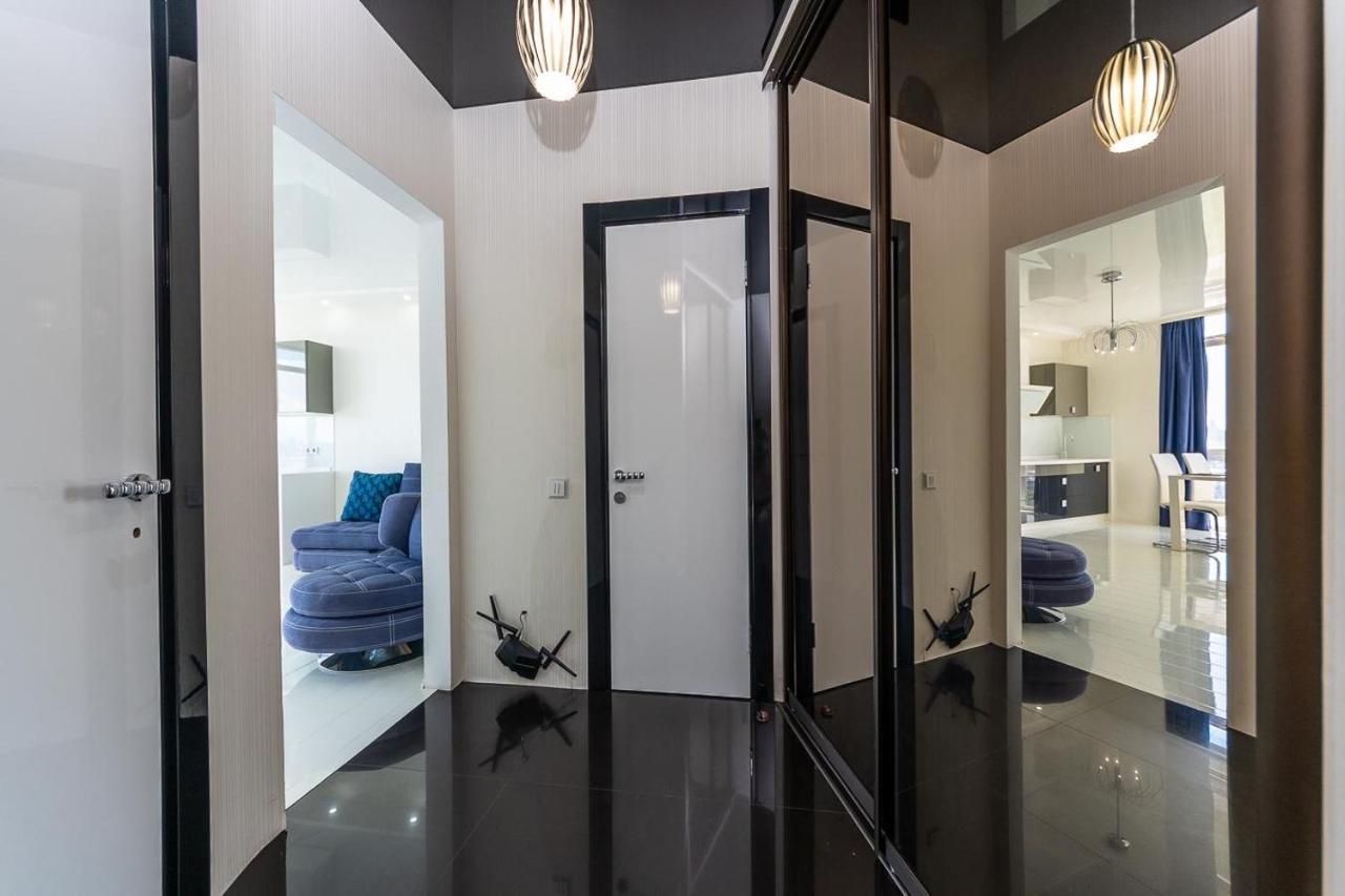 Fashionable Panoramic Apartments Dnieper. Obolon Kiew Exterior foto