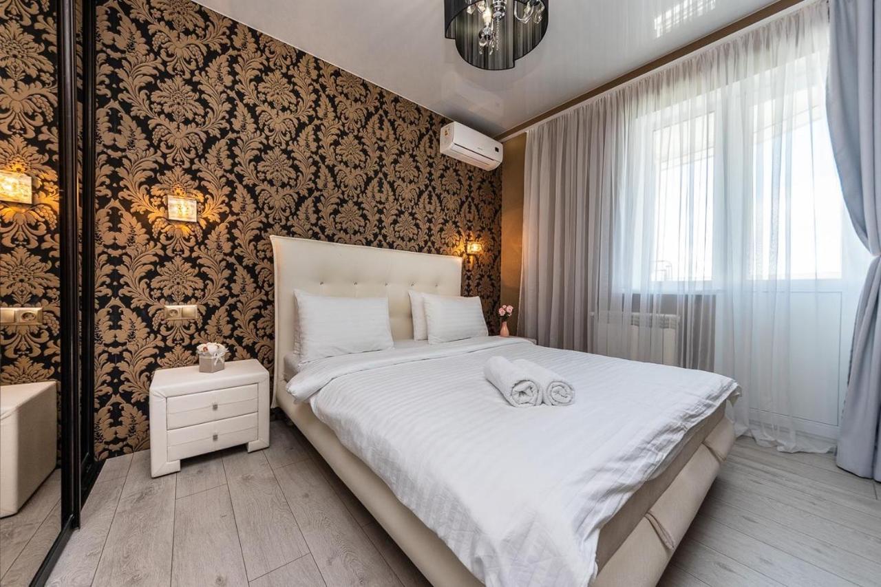 Fashionable Panoramic Apartments Dnieper. Obolon Kiew Exterior foto