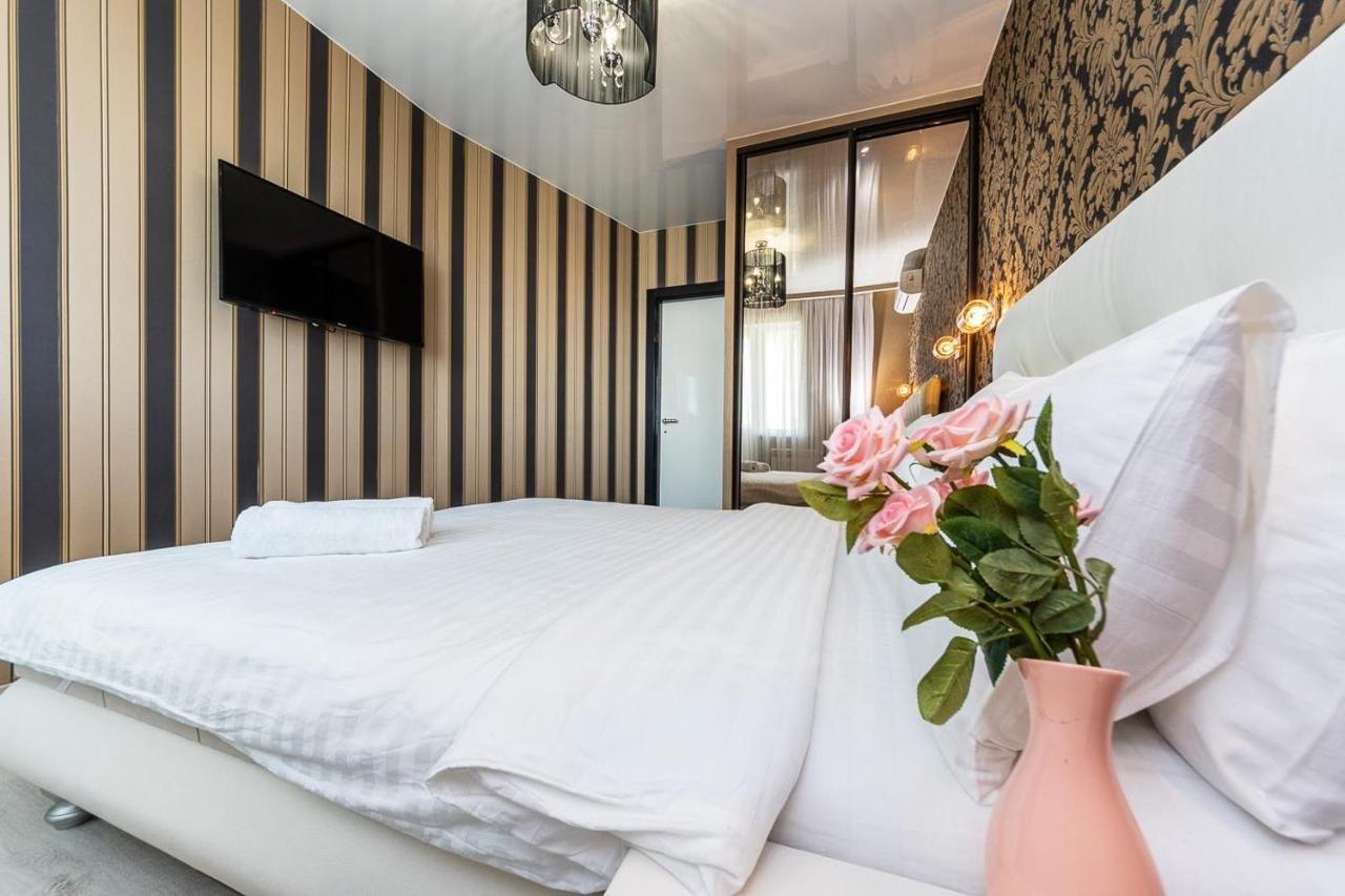 Fashionable Panoramic Apartments Dnieper. Obolon Kiew Exterior foto